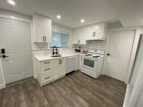Brand new, modern suite in the centre of town! - Image 2