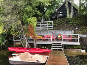 Cute Lake House on the water close to downtown TC - Image 3