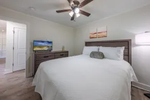 Modern Seaside Condo, 2 Blocks to Sand+ Parking - a Seaside Heights Sanctuary! - Image 5