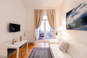 Apartment near thermal baths with balcony and view - Image 3