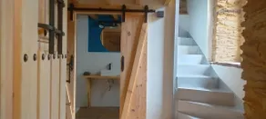Quadruple room with bathroom in restored farmhouse - Image 3