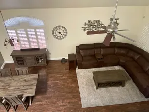 Large modern 2 story house with first floor master suite. - Image 3
