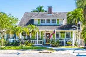 Crane Creek Inn Waterfront Bed & Breakfast - Image 4