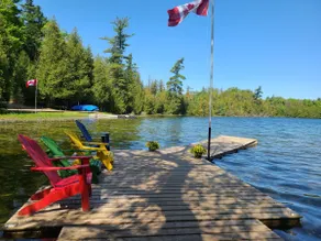 Family Cottage On Quiet Lake w/ Shallow Entry - Image 5