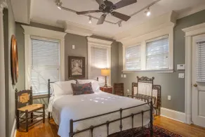 Southern Elegance in Heart of Memphis - Image 3