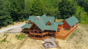 Hocking Hills Laikyns Lodge with Indoor pool- Great View! - Image 5