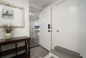 New Uptown 2Bd Apartment in Vancouver WA - Image 4