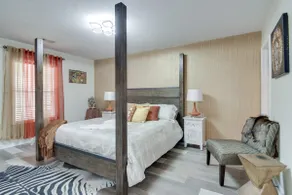 Stunning chic 2 bedroom townhouse. With hot Tub! - Image 5