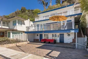 Breathtaking Beach Front House - Steps to the Sand - Image 3
