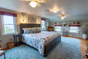 Gray Hill Retreat - Image 4