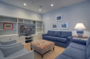 Downtown Penthouse Condo - Image 2