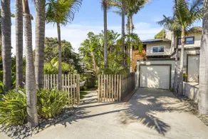SoCal’s Tropical Paradise with Hot Tub - Image 4