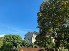 Elegant townhouse, 8 people, city center - Image 2
