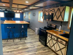 BarndoMINium in the middle of Moco! - Image 3