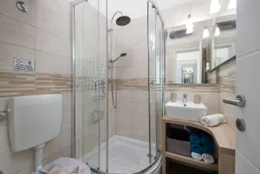 Naval apartment - Image 5