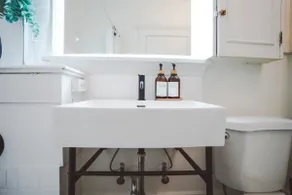 Spacious Boho Studio on Lake Merritt - Image 5