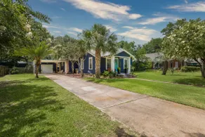 Comfortable Downtown Pensacola Stay • Pet Friendly Yard • Fire Pit • Game Room - Image 3