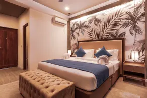 LOFT 3 bedroom apartment with private Pool - Image 3