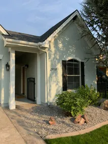 Cozy In and Out - Guest House and Courtyard - Image 4