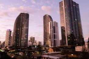 Broadbeach Ideal Location 1302 - Image 3
