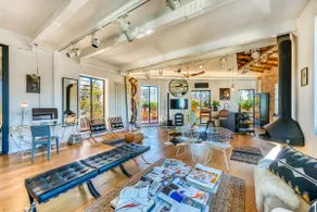 Skyloft penthouse with breathtaking 360-degree views - Image 4