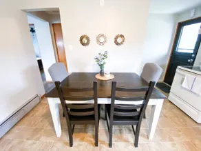 2BD, Friendly Neighborhood, Long Stays, 20min-City - Image 2