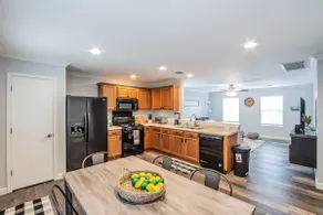 Newly Minted Bungalow, near Austin - Image 4