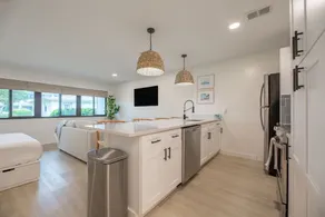 Modern Seagrove studio steps from the beach - Image 2