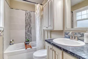 Little Polka Cottage (3 bed, 1 bath) - Image 4