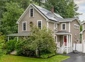 Fantastic Kittery Home with Pool - Image 2
