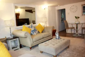 Romantic* Castle on the Hill Cottage *Framlingham - Image 4