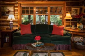 Uncle Joe's Cabin, Lakefront - Image 4