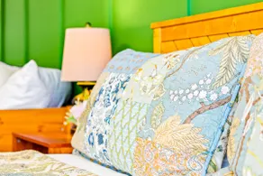 The Carriage Lane Lodge near Downtown Louisville - Image 3