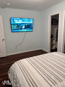 3bd (TV and AC), 2ba, 15-20 minutes to everything - Image 3