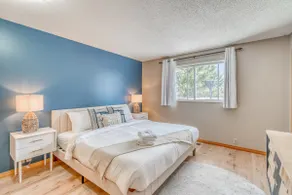 Boho Retreat w/King Bed on Bow River Pathway - Image 3