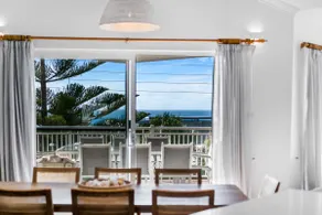 Shorelands - Stylish Beach-side Haven, Steps from the Beach and Surf in Gracetown - Image 5