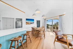 Shorelands - Stylish Beach-side Haven, Steps from the Beach and Surf in Gracetown - Image 3