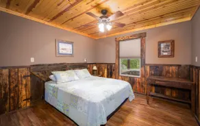River Cabin w Hot Tub, private access and Floating - Image 3
