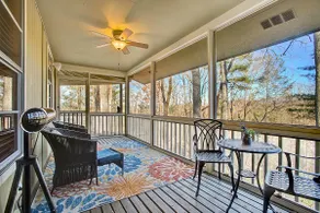 Cozy 2 BR Cabin Tucked Away In Blue Ridge Mtns. - Image 2
