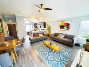 Modern home, pool, game room, walk to lake & golf - Image 3