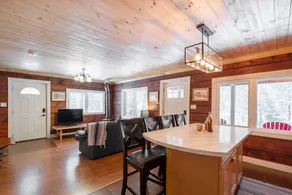 Perfect Cozy Cabin in the woods w/ Park day Pass - Image 4