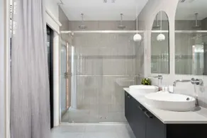 Contemporary studio on Marine - Image 5