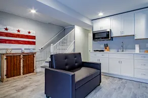 Central DC Flat Sleeps 3 Convention Center - Image 3