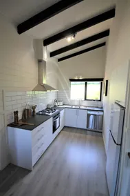 LOCHIEL CABIN - Charming, modern & rustic. - Image 5