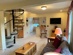 Creekside Chalet - Image 5