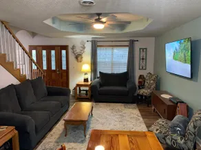 Game Room-Fire Pit-Set up for Family Fun! Parking! - Image 2