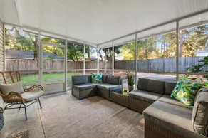 Sleeps 10 - 4 BR - Near I-10 & Mobile Bay + Porch - Image 3