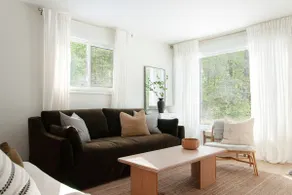 Cozy, Clean 3-bed-1-Bath Pet Friendly Cottage in The Kawarthas! - Image 3