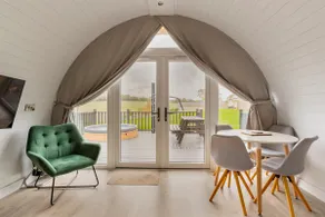 Ranmoor Estate - Blackbird Lodge - Hot Tub & A/C - Image 3