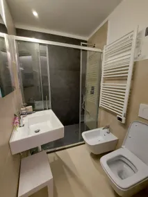 Boutique Stay in Historic Urbania – Piccolpasso 20 - Image 4